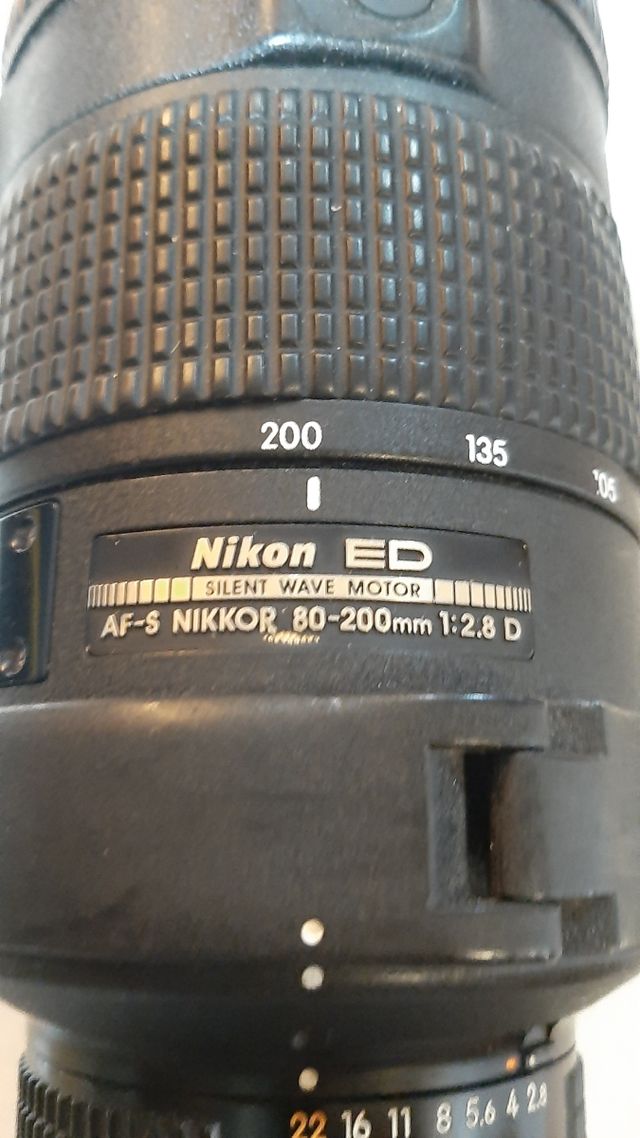 Tele objetivo Nikon 80-200 ED, 2.8.