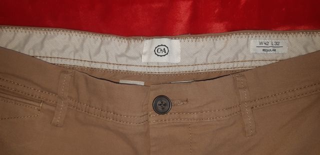 Pantalones marrones. Talla 52