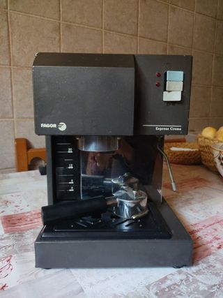 Cafetera de segunda mano en Requena en WALLAPOP