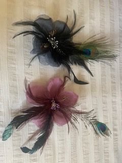Montaje de plumas para tocados