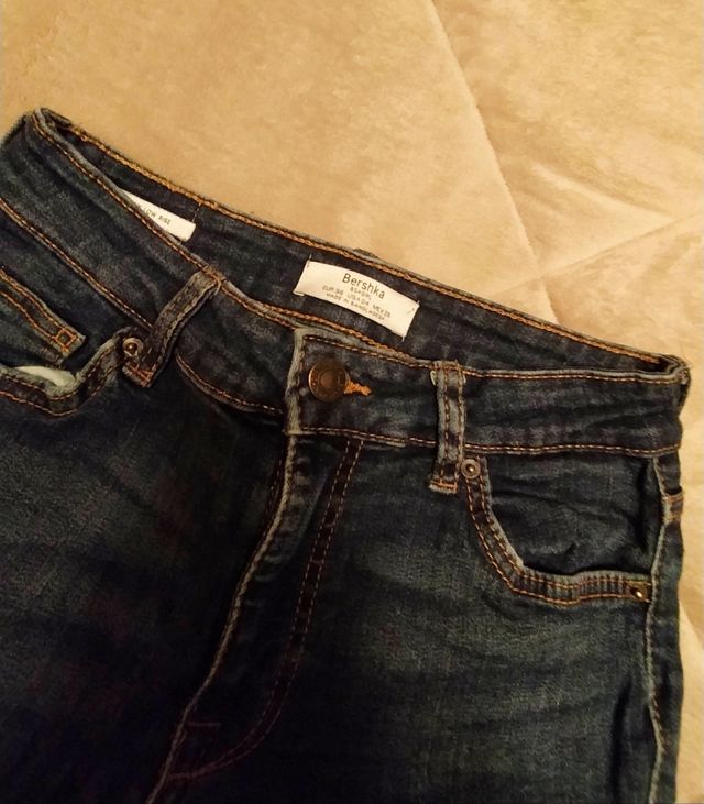 BERSHKA vaquero chica nuevo