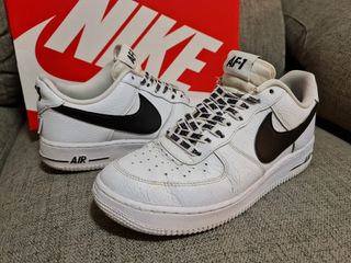 Nike AF1 NBA Blancas de segunda mano por 120 EUR en Puerto Real en WALLAPOP