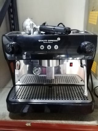 CAFETERA PROFESIONAL PEQUEÑA CON DEPÓSITO DE AGUA de segunda mano por 395  EUR en Coslada en WALLAPOP
