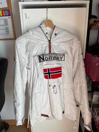 Geographical norway chaqueta de segunda mano por 40 EUR en Barcelona en  WALLAPOP