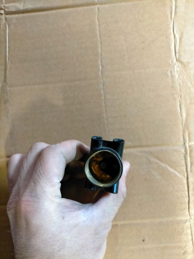 Casquillo E27 con dos esnchufes 