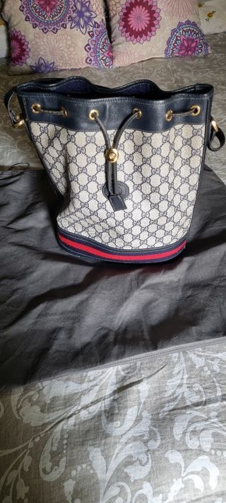 Bolso Gucci vintage de segunda mano por 600 EUR en Las Palmas de Gran  Canaria en WALLAPOP