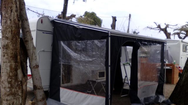 Toldo Fiama De Caravana Con Cerramiento De Segunda Mano Por 500 EUR En 