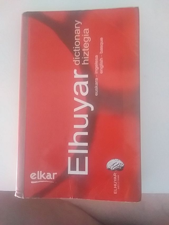 Hiztegia/Diccionario