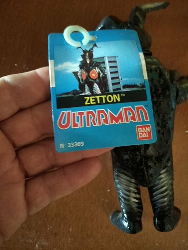 ZETTON de bandai