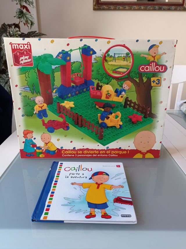 Juego Caillou se divierte en el parque