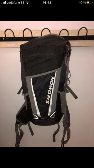 Mochila Salomon XA 25 de segunda mano por 50 EUR en La Garriga en WALLAPOP