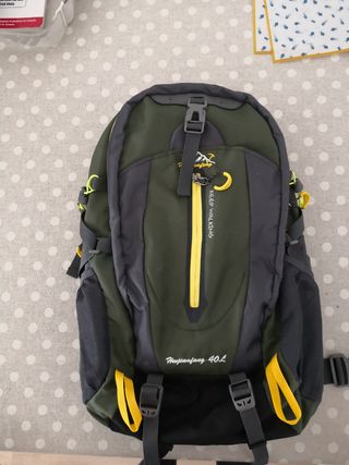 Mochila trekking 40L de segunda mano por 20 EUR en Lugo en WALLAPOP