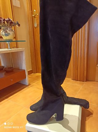 Botas altas de tacón MARYPAZ de segunda mano por 25 EUR en Santander en  WALLAPOP