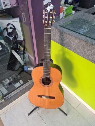 GUITARRA ALHAMBRA 6P (C) de segunda mano por 529,99 EUR en Gijón en WALLAPOP