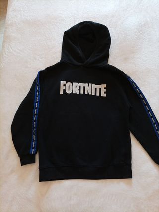 Sudadera fornite zara de segunda mano por 5 EUR en Rubí en WALLAPOP