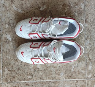 NIKE UPTEMPO NUEVAS de segunda mano por 60 EUR en Partida La Tejera en  WALLAPOP