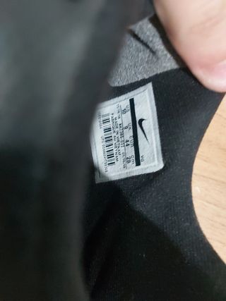 Botas Nike Futbol Sala de segunda mano por 15 EUR en Valencia en WALLAPOP