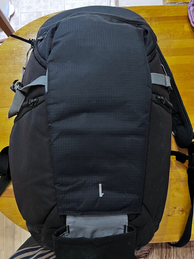 Mochila de fotografía Vanguard VEO 46