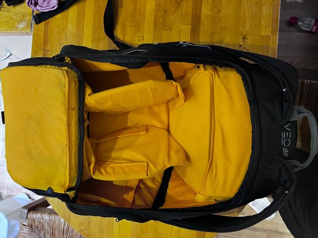 Mochila de fotografía Vanguard VEO 46