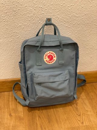 Mochila Kanken de segunda mano por 45 EUR en Madrid en WALLAPOP