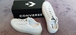 Zapatillas Converse de mujer plataforma de esparto de segunda mano por 35  EUR en San Sebastián de Los Reyes en WALLAPOP