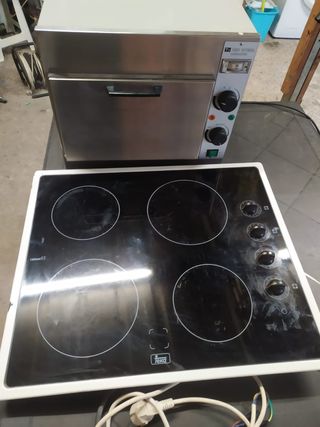 Cocina con horno vitrocerámica de segunda mano en Getafe en WALLAPOP