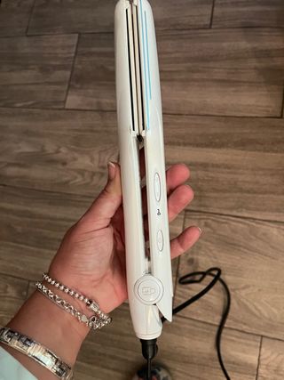 Plancha pelo bosch keratin advance de segunda mano por 38 EUR en Sevilla en  WALLAPOP