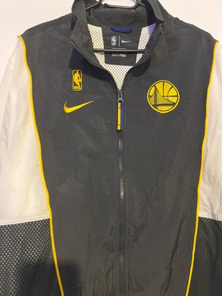 Chándal Warriors de segunda mano por 75 EUR en Vitoria-Gasteiz en WALLAPOP