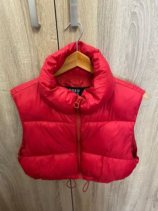 Chaleco Stradivarius de segunda mano por 12 EUR en Barakaldo en WALLAPOP