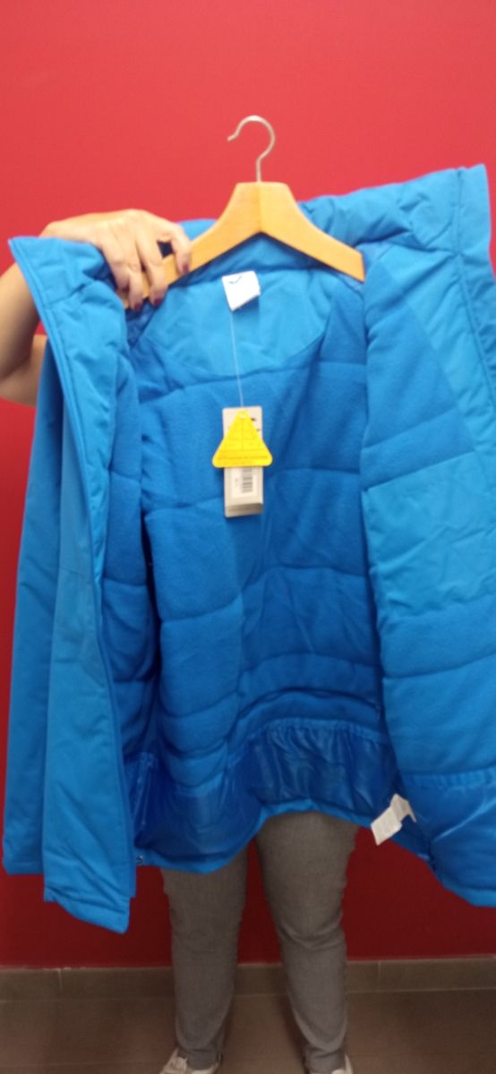 Abrigo de La Chimenea. Sin estrenar.