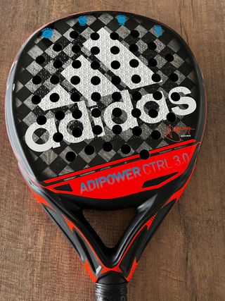 Pala pádel Adidas Adipower CTRL 3.0 de segunda mano por 110 EUR en Madrid  en WALLAPOP