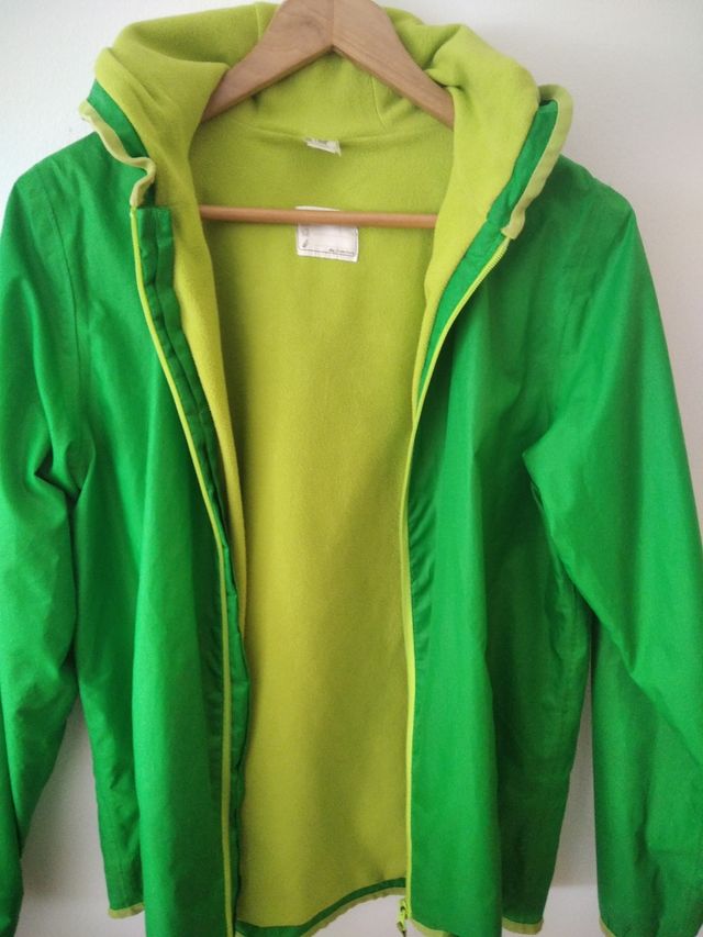 Chubasquero niño color verde