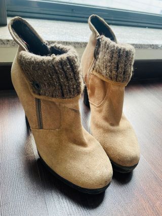 Botas piel tacón alto en color marrón-Tamaris de segunda mano por 15 EUR en  Madrid en WALLAPOP