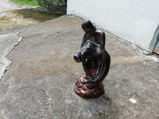 Figura  moderna el beso