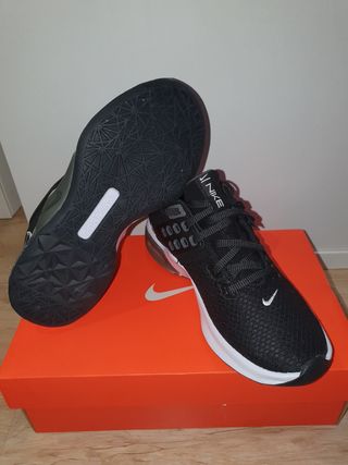 Zapatillas Nike negras .niño. de segunda mano por 49 EUR en Zaragoza en  WALLAPOP