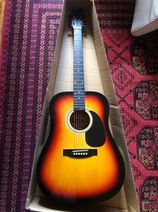 Guitarra acústica de segunda mano en Donostia-San Sebastián en WALLAPOP