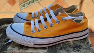 CONVERSE ALL STAR Talla 37 mujer de segunda mano por 25 EUR en Mairena del  Aljarafe en WALLAPOP