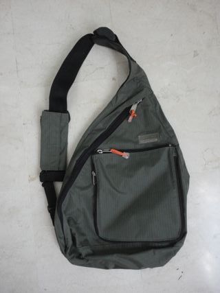 BANDOLERA JACK \u0026amp; JONES de segunda mano por 5 EUR en Granada en WALLAPOP