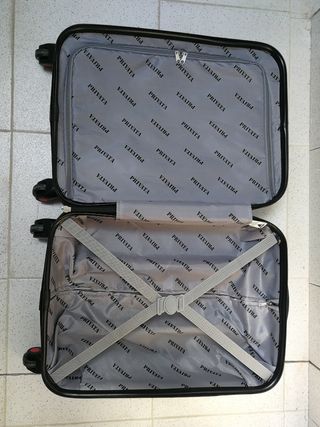 Maleta de cabina Privata de segunda mano por 45 EUR en Altzaga en WALLAPOP