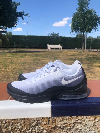 Zapatillas Nike Air Max Invigor Print de segunda mano por 80 EUR en  Campillos en WALLAPOP