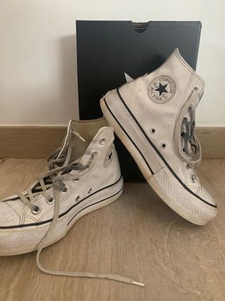 Converse plataforma de piel de segunda mano por 30 EUR en Mataró en WALLAPOP