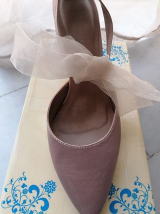 Zapatos de tacón número 40 de segunda mano por 5 EUR en Jerez de la  Frontera en WALLAPOP