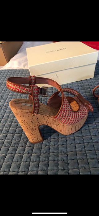 Bimba Y Lola * sandalias plataforma de segunda mano por 30 EUR en Alicante  en WALLAPOP