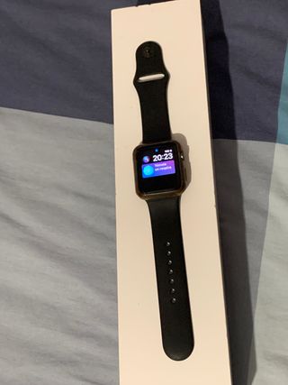 Reloj apple watch serie 3 de segunda mano por 90 EUR en Lora del Río en  WALLAPOP