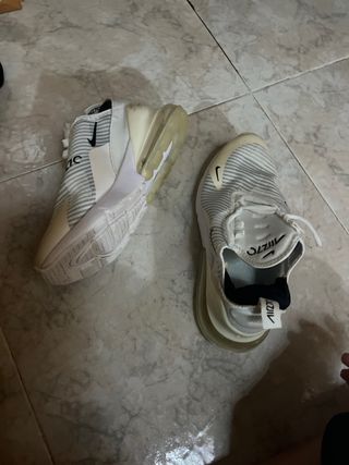 Tenis nike falsos de segunda mano por 20 EUR en Tarragona en WALLAPOP