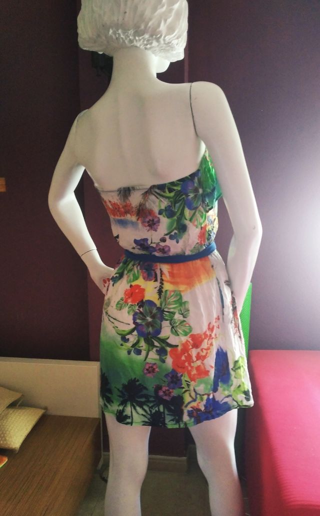 Vestido primavera verano Stradivarius talla M