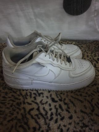 Bambas Air force 1 blancas de segunda mano por 65 EUR en Badalona en  WALLAPOP