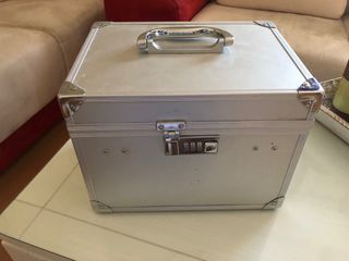 Maletín de peluquería de segunda mano en WALLAPOP