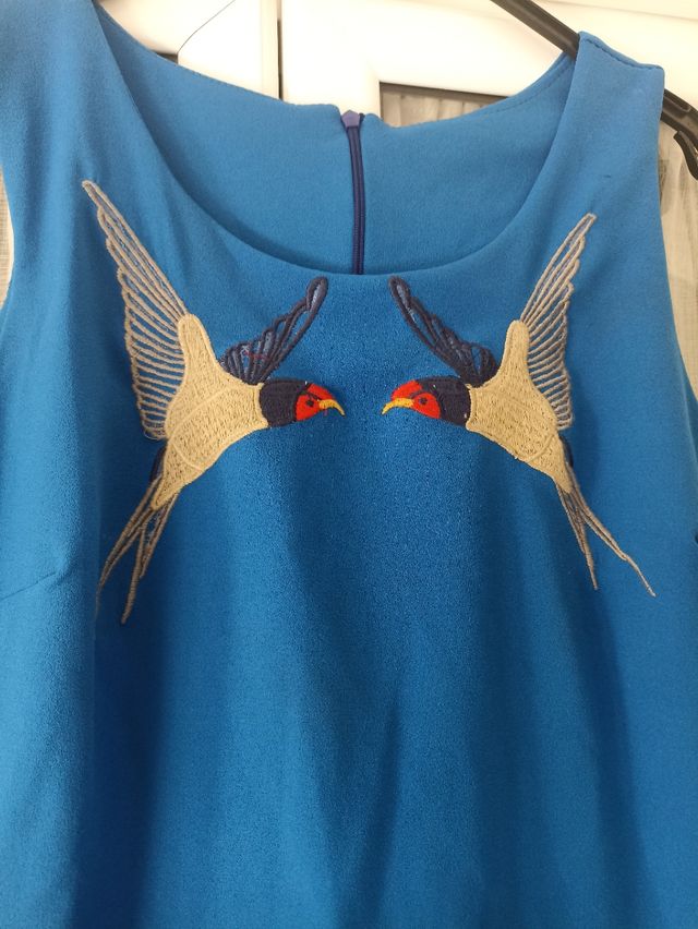 vestido presioso con dos pájaros bordados King