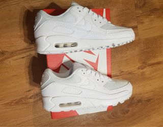 Nike Air Max 90 blanca talla 36 nuevas de segunda mano por 65 EUR en Madrid  en WALLAPOP